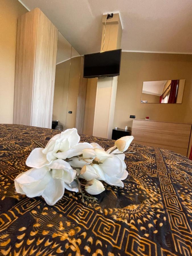 Divino Bistrot E Relais Hotel Lenola Ngoại thất bức ảnh